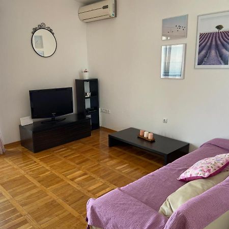 Apartment Iris & Elena Pinezići Εξωτερικό φωτογραφία